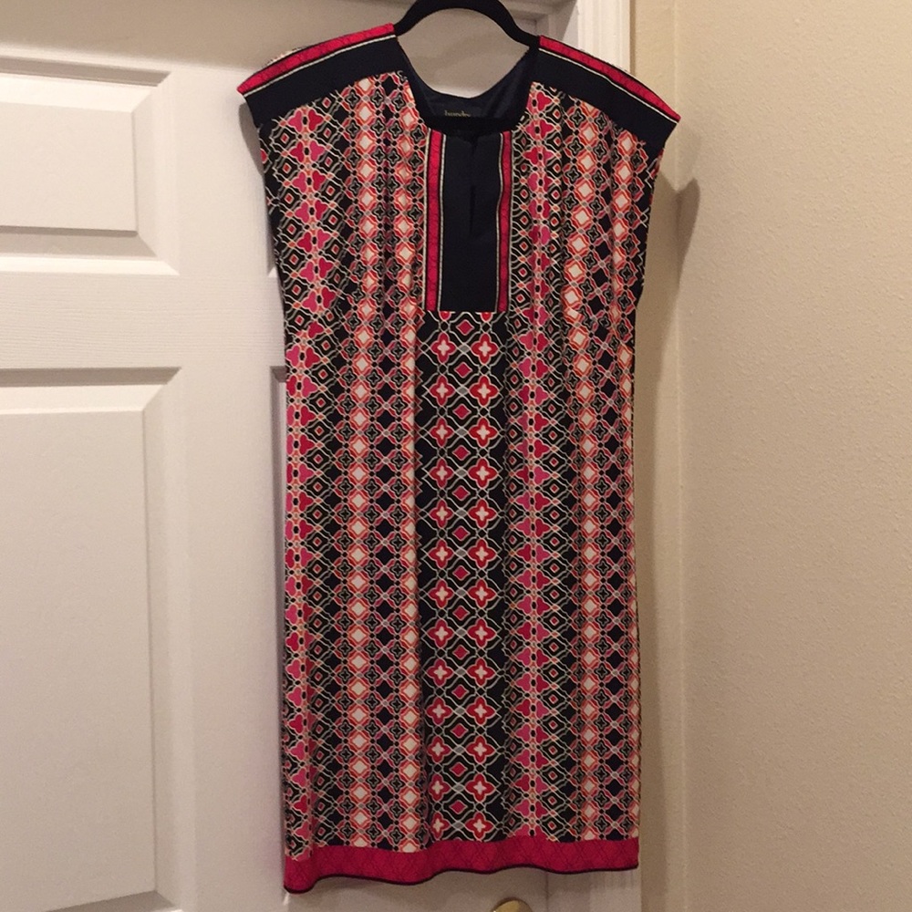 Laundry by Shelli Segal dress